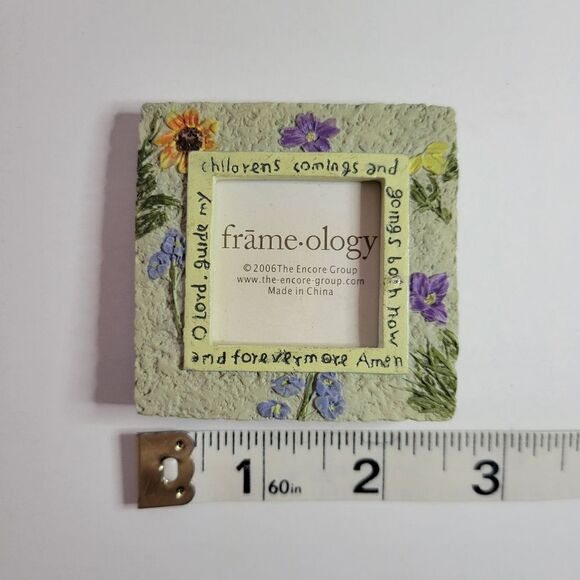 Frame•ology Set of 2 Square Resin Frames - Picture 8 of 9